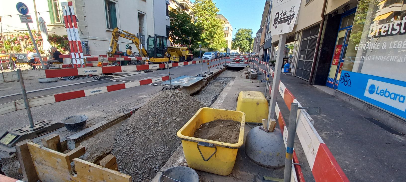 BINARYCUBE GMBH - Rüchligweg 55 - 4125 Riehen – Basel  - Schweiz // Vollumfängliche Informatiklösungen / ERP / CRM / Applikationen / Datenbanken / Konzeptionierung / Gesamt-Koordinationen / Erhaltungsplanung / Ingenieurwesen / Netzwerk / Software-Entwicklung / Schulungen / Projektportfolio / Infrastruktur-Koordination / GIS / Schnittstellen und weiteres